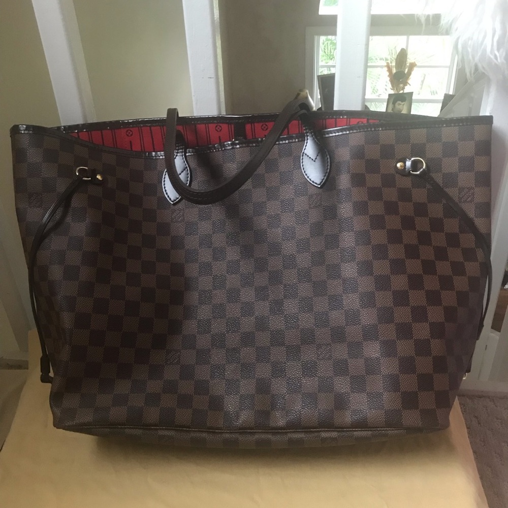Authentic LV Neverfull GM